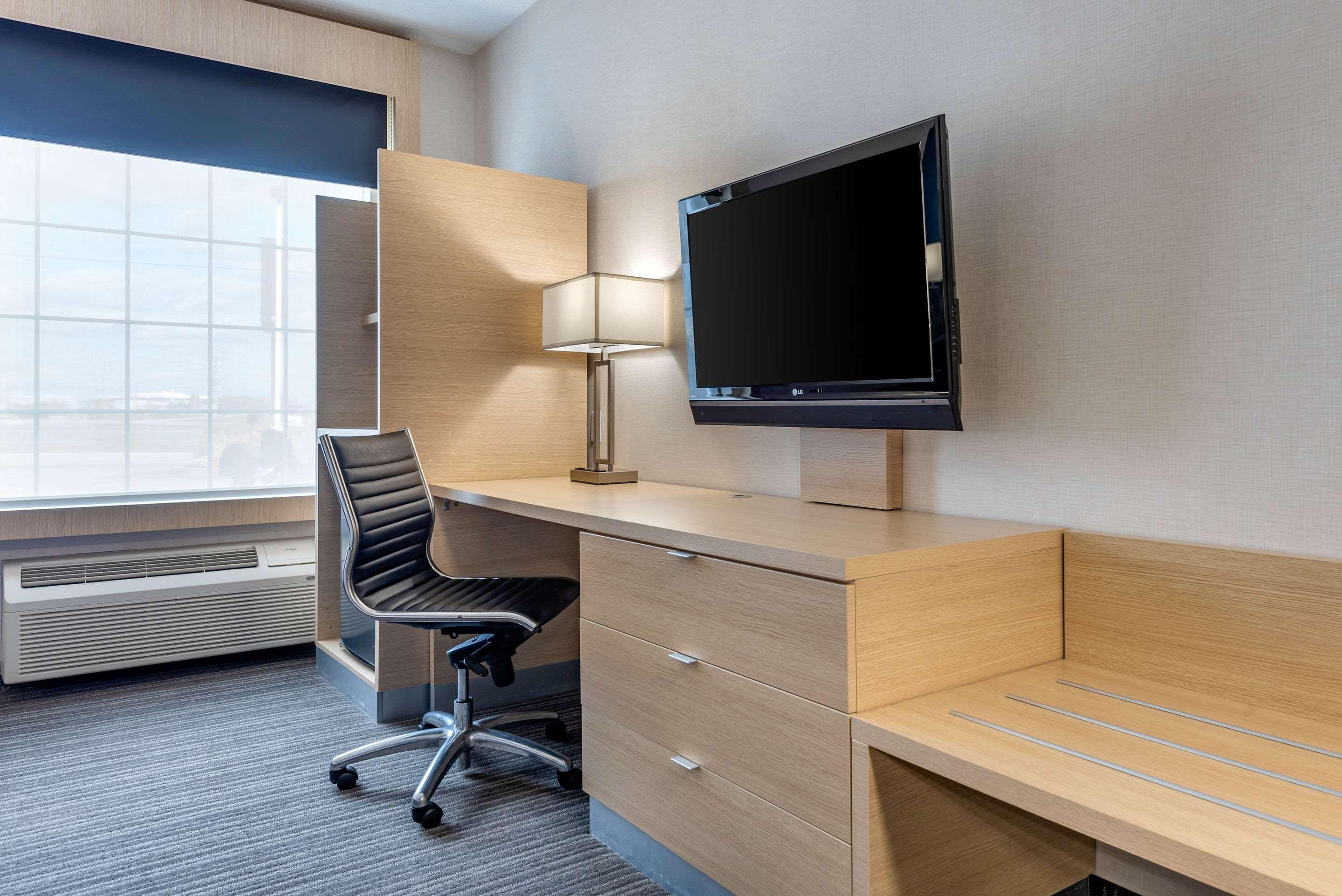 אוקוויל Quality Inn & Suites מראה חיצוני תמונה