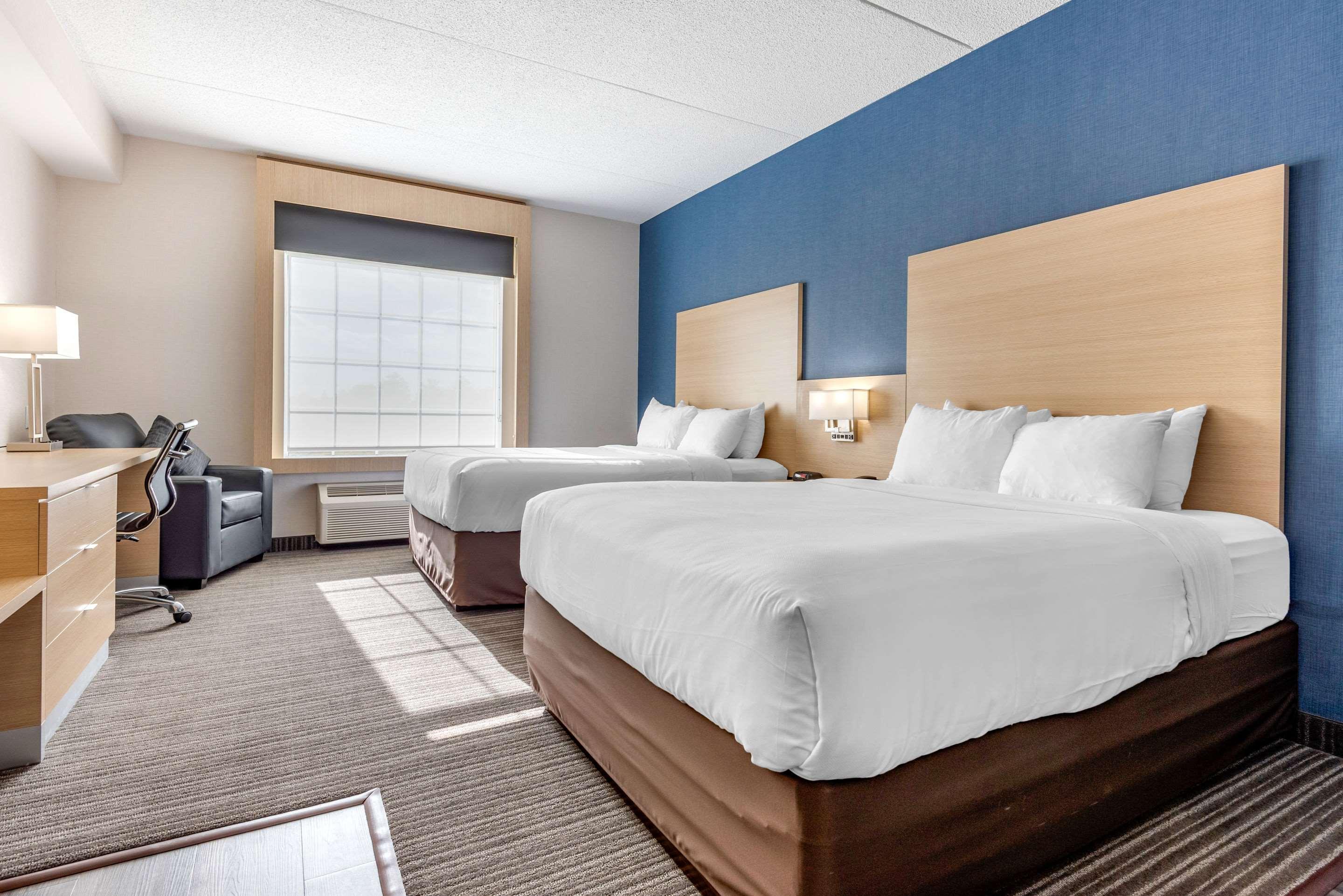 אוקוויל Quality Inn & Suites מראה חיצוני תמונה