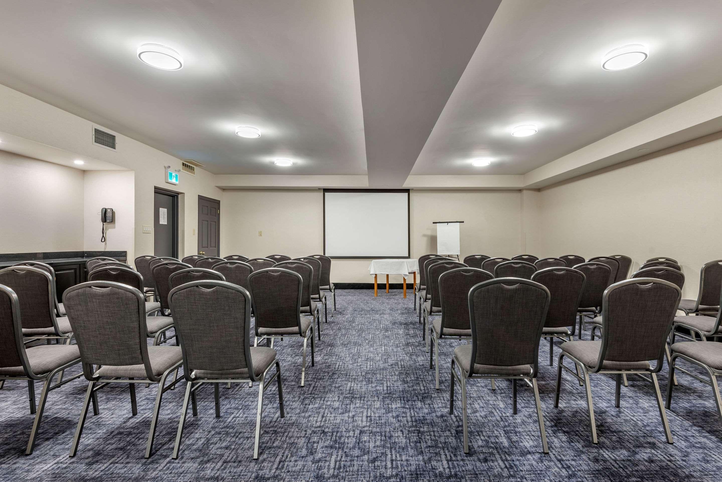 אוקוויל Quality Inn & Suites מראה חיצוני תמונה