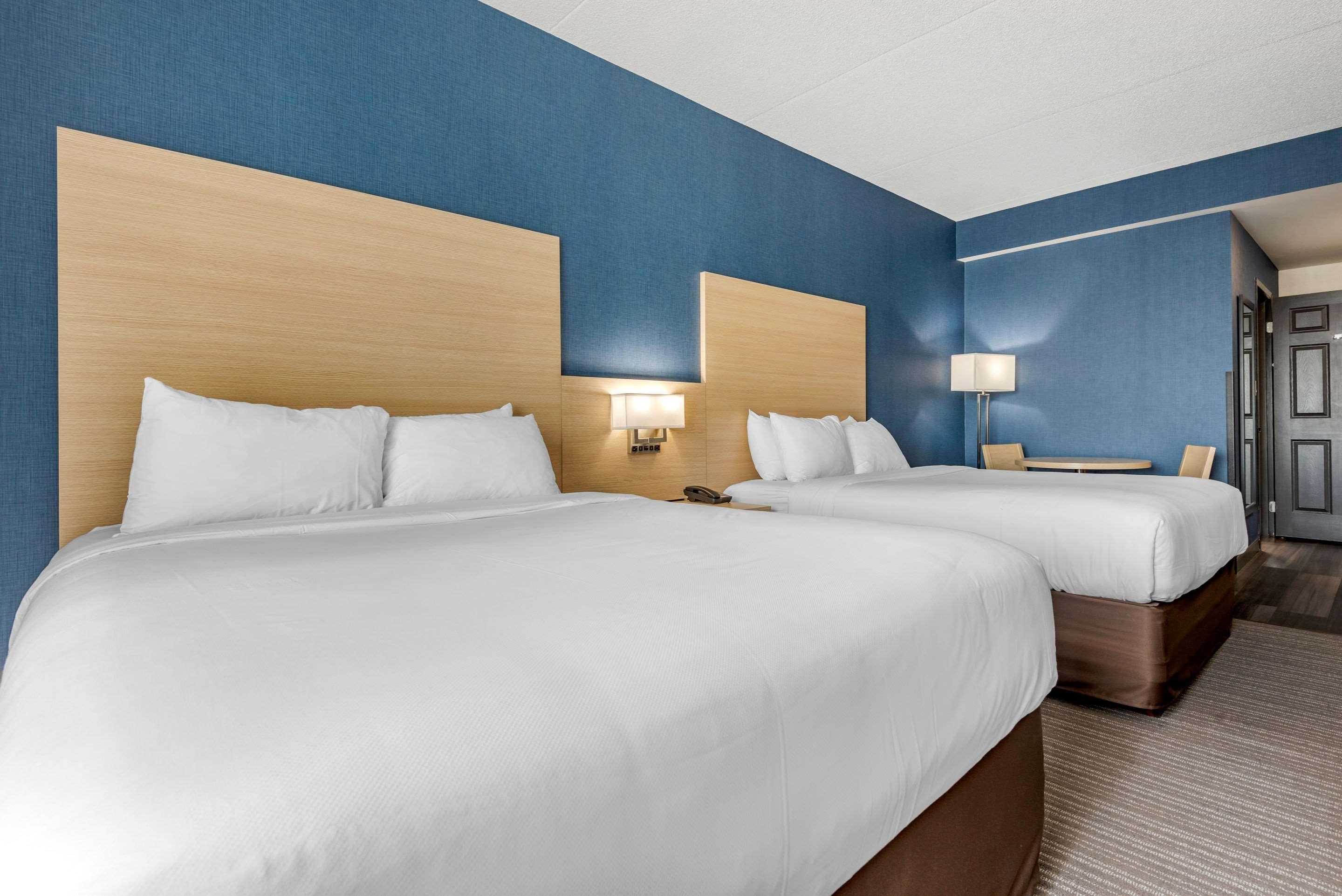 אוקוויל Quality Inn & Suites מראה חיצוני תמונה