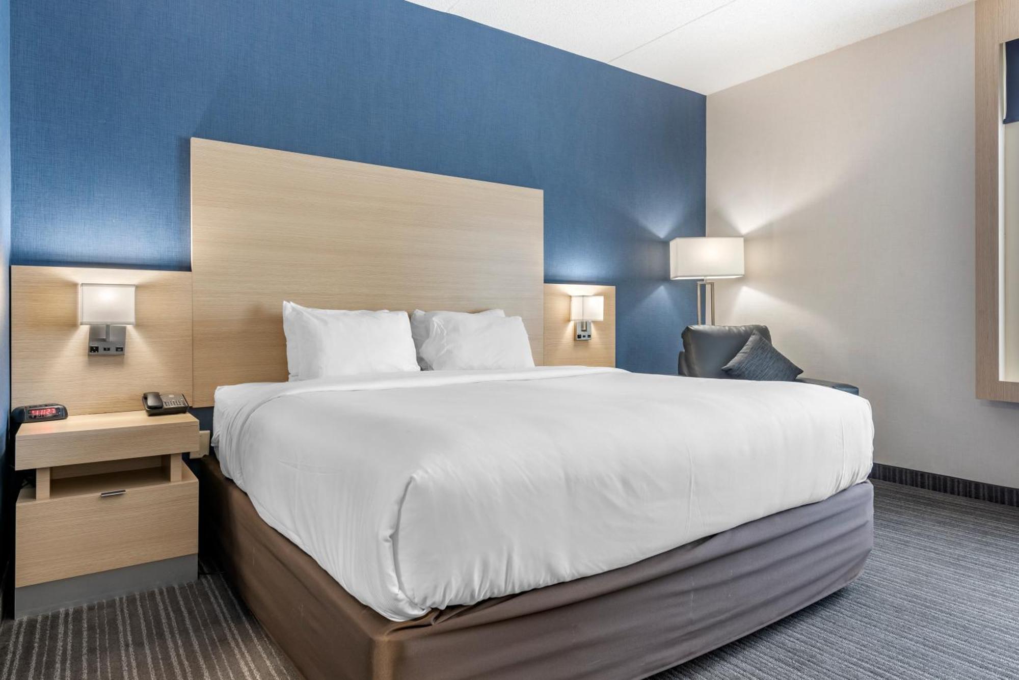 אוקוויל Quality Inn & Suites חדר תמונה