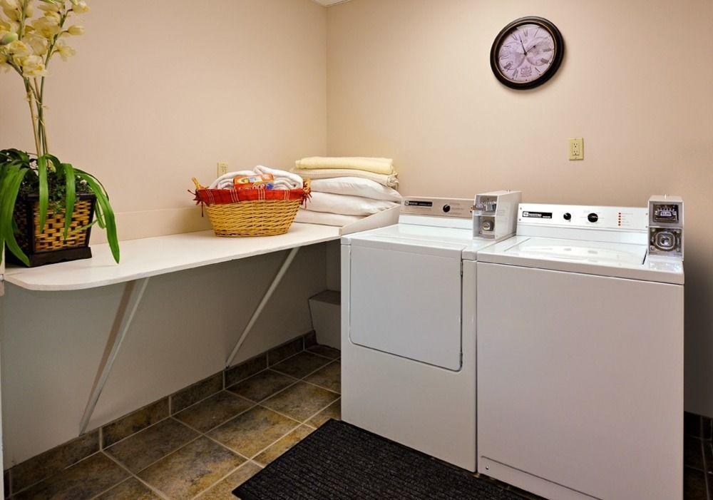 אוקוויל Quality Inn & Suites מראה חיצוני תמונה